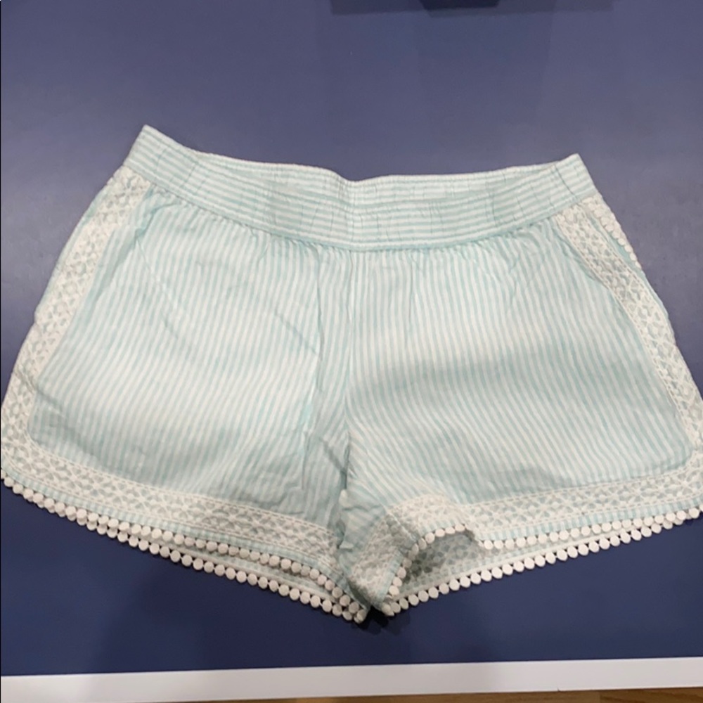 Vineyard vines shorts!